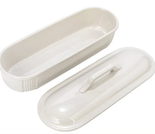 2 Quart Debossed Stoneware Baking Dish w/ Lid, Matte White